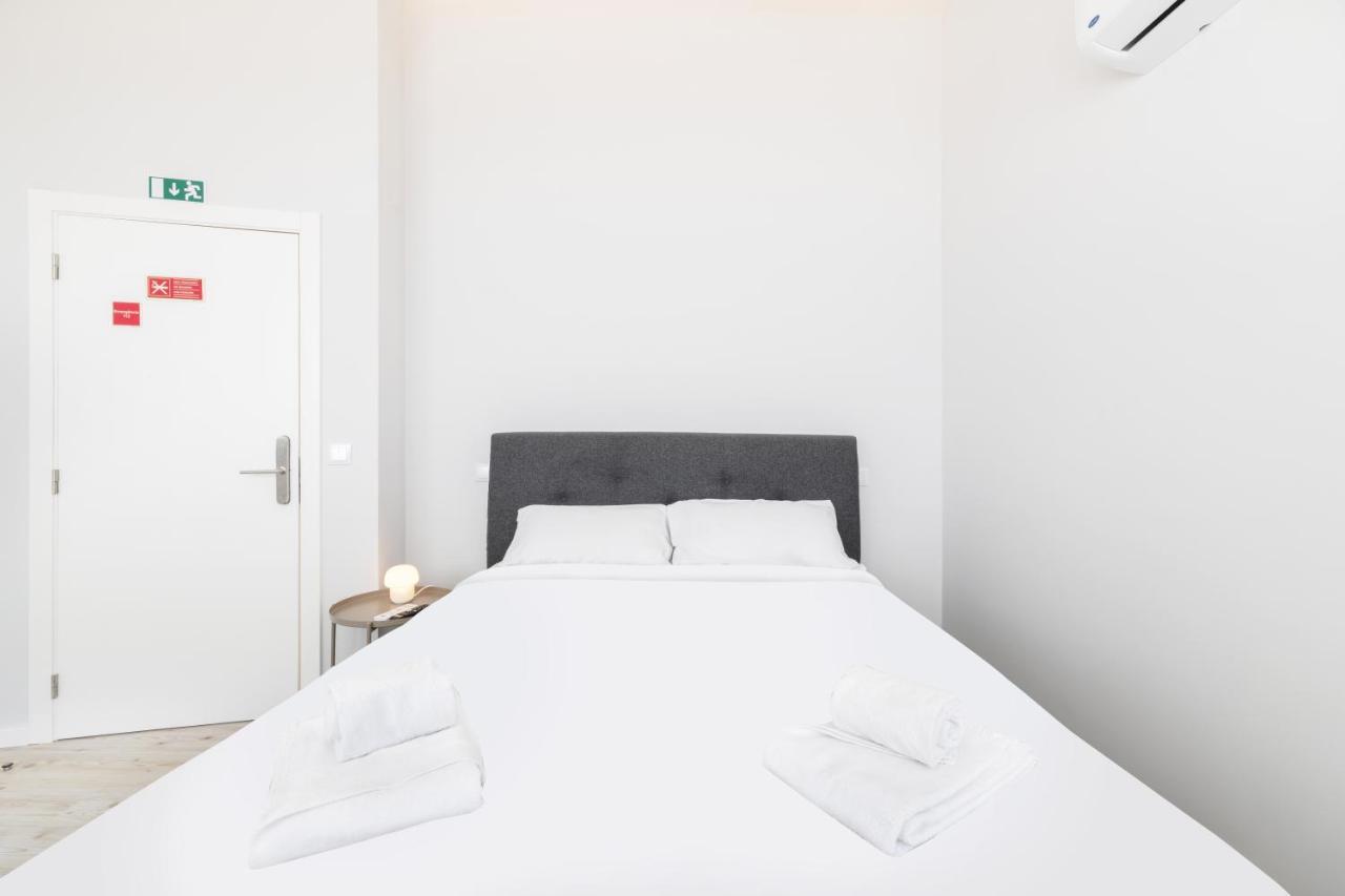 Olala Lisbon Oriente Suites III Extérieur photo